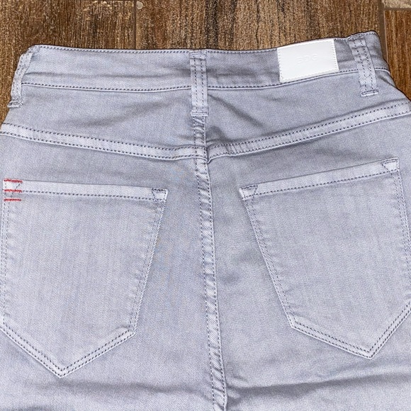 Urban Outfitters Light Grey Denim (never worn) - Picture 3 of 4